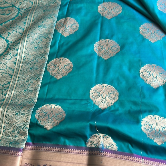 Green and purple saree - Picture 8 of 13